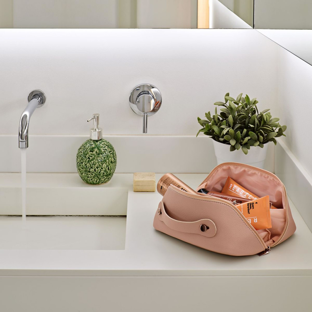 MACAO - Toiletry Bag recycled Leather