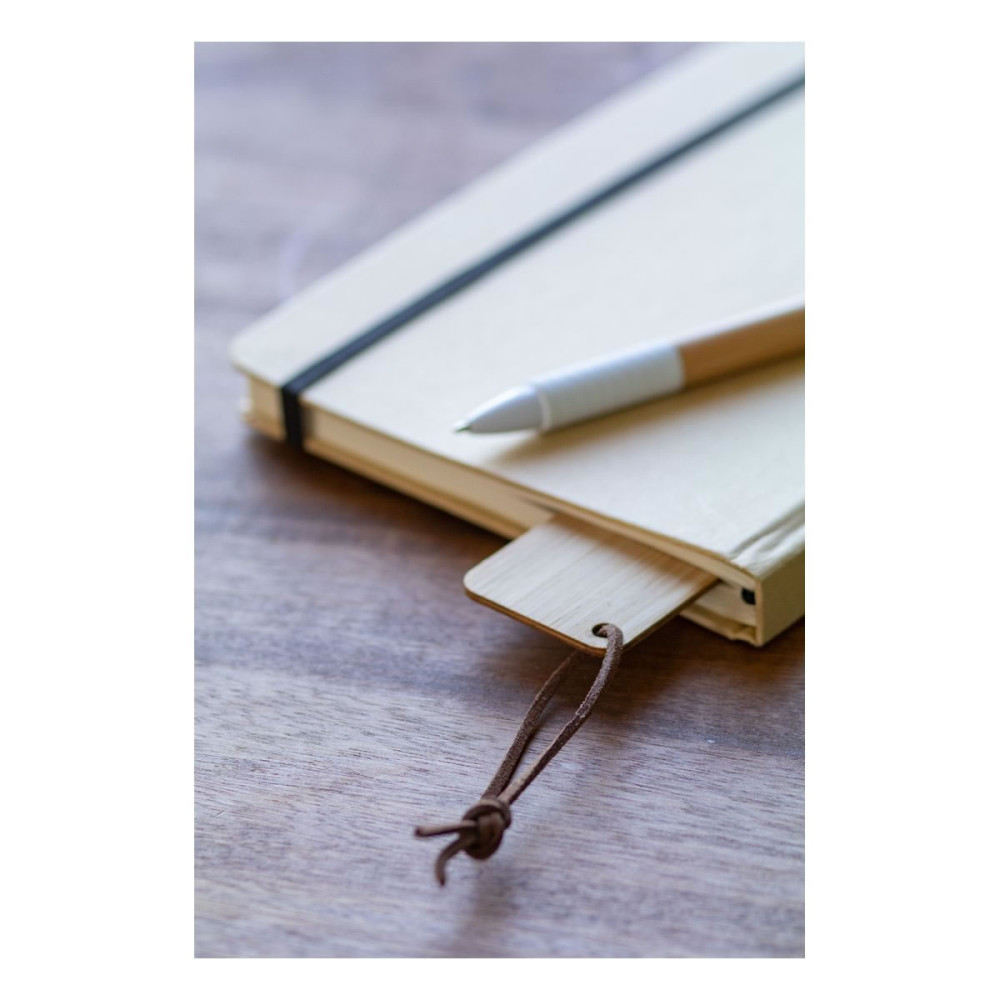 BOOMARK - bamboo bookmark