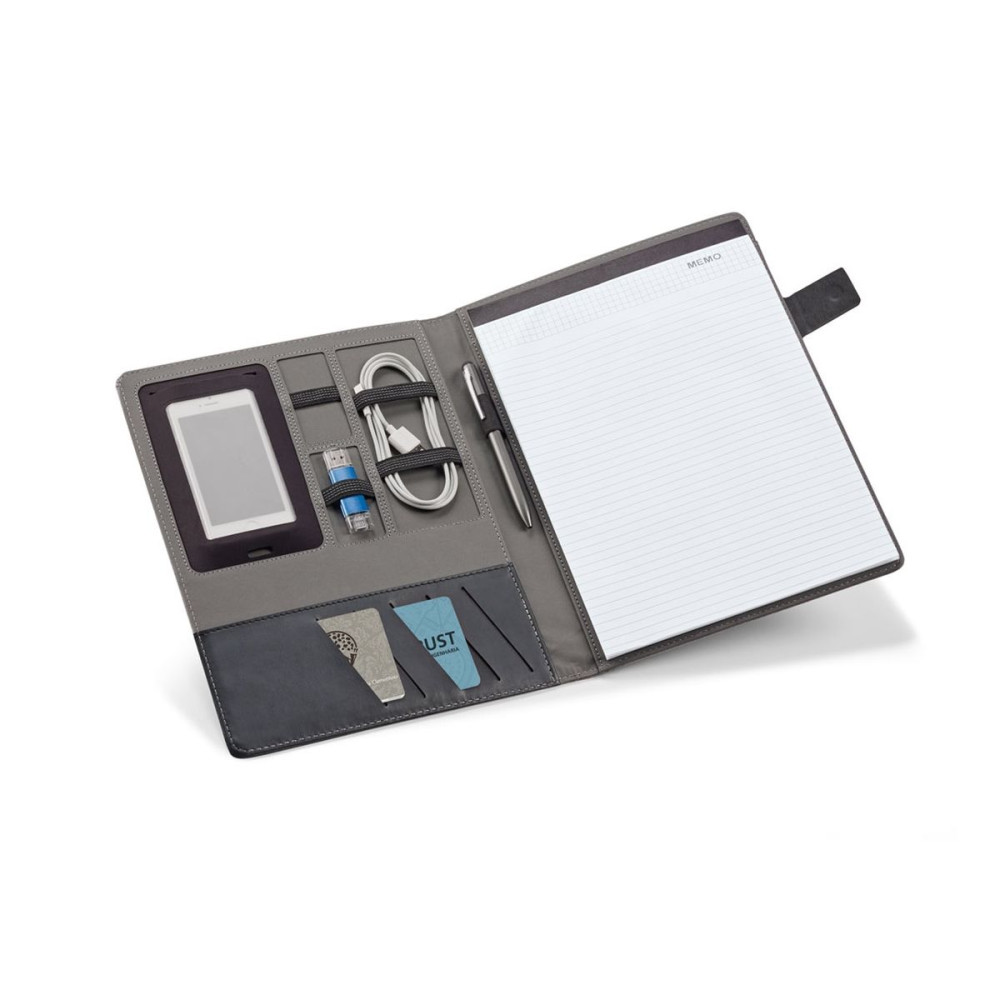 RIORDAN - A4 folder in imitation linen and PU. Lined sheets