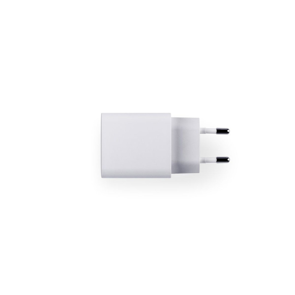 WEGENER - Power adapter with USB-A port 18W and USB-C 20W in recycled ABS (100% rABS)