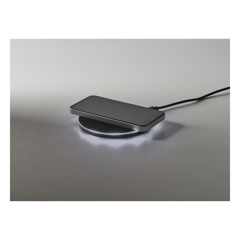 BURNELL - Superfast 10W wireless charger in ABS