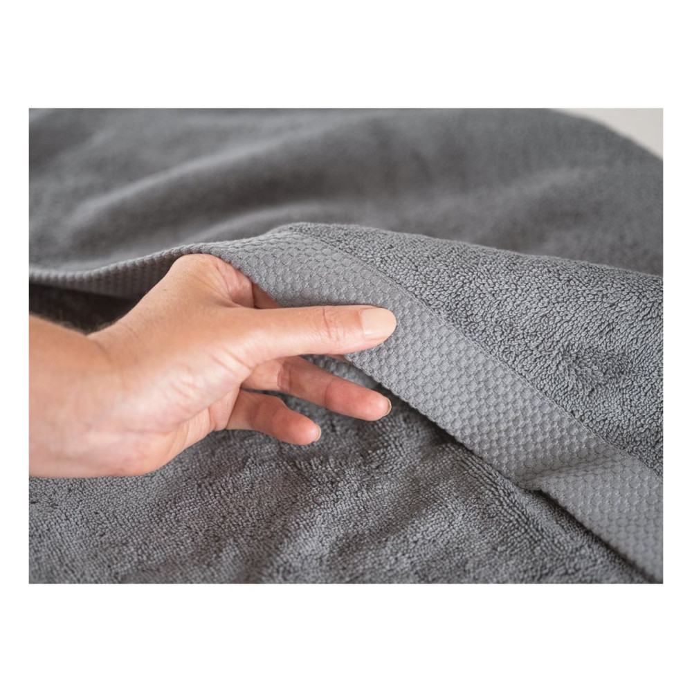 BARDEM L - Bath towel (500 g/m²) in cotton (82%) and recycled cotton (18%)