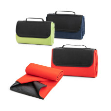 RILEY - Fleece blanket with carry handle and flap (180 g/m²)
