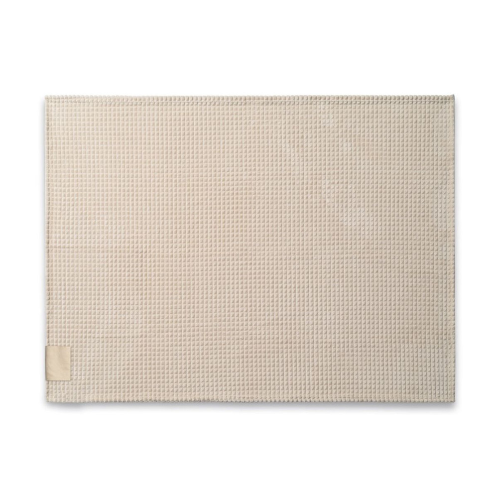 CELINE - Blanket in recycled polyester (100% rPET) with a stitched detail for personalisation